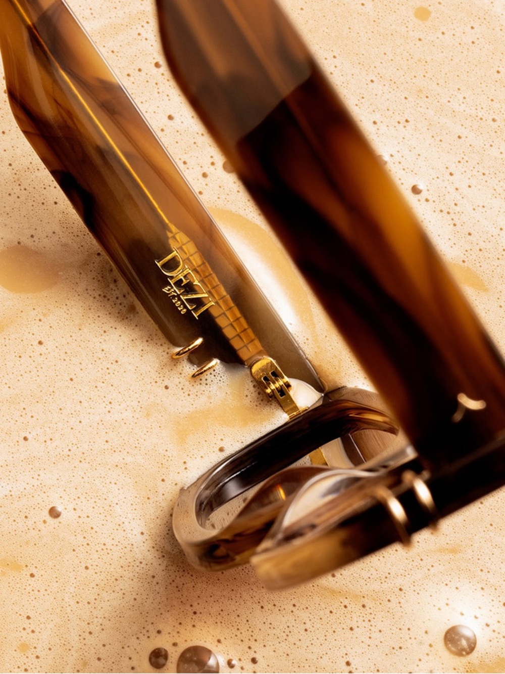 DEZI “CUFFED” Sunglasses in tortoise and gold | ring detailing | BRAND NEW - Picture 7 of 10